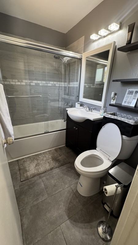 938 E Franke St - Photo 6 of 22