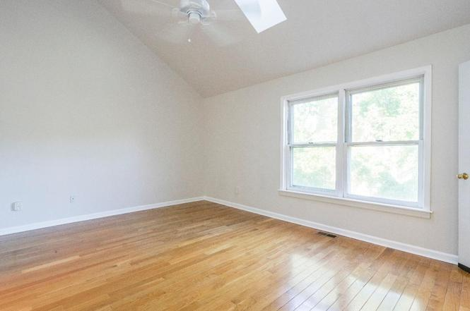 25 Sturbridge Ln - Photo 7 of 17