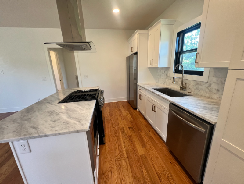 1258A 1st Ave S - Photo 3 of 20