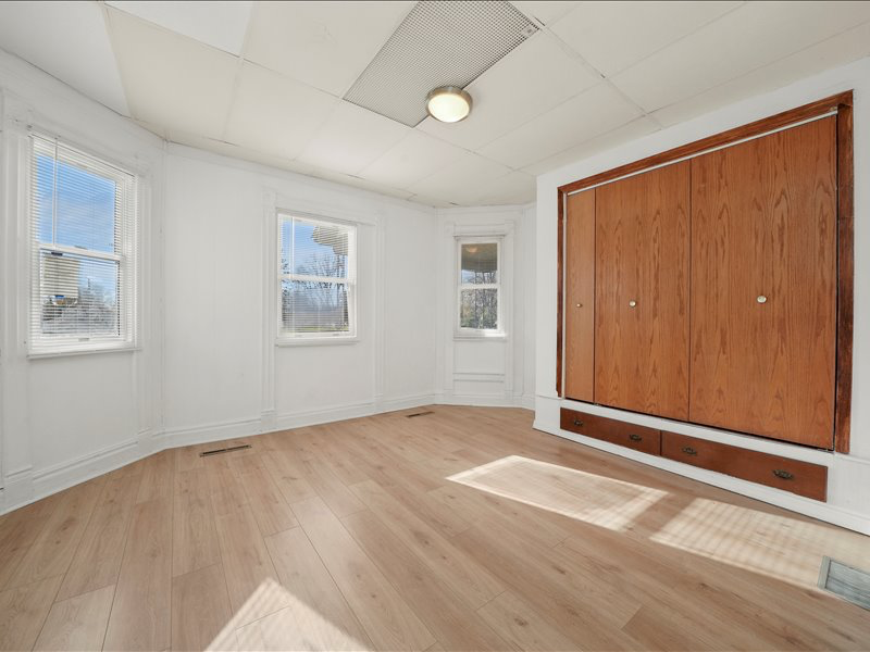 1097 E Merchant St #2 - Photo 2 of 10