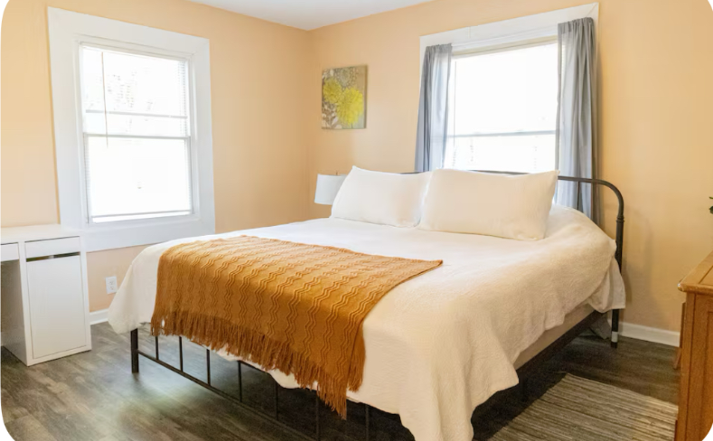 526 Carolyn Ave - Photo 2 of 6