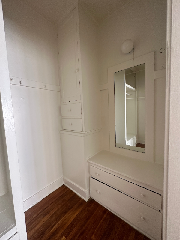 1825 Ivar Avenue - Photo 3 of 7