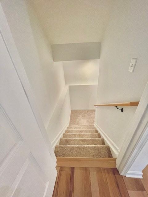 4664 Donegal Avenue - Photo 2 of 23