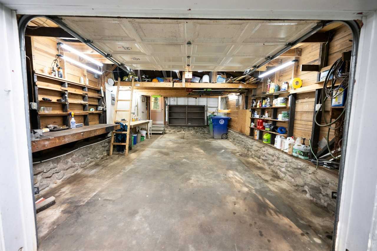 809 Montreat Rd - Photo 7 of 43