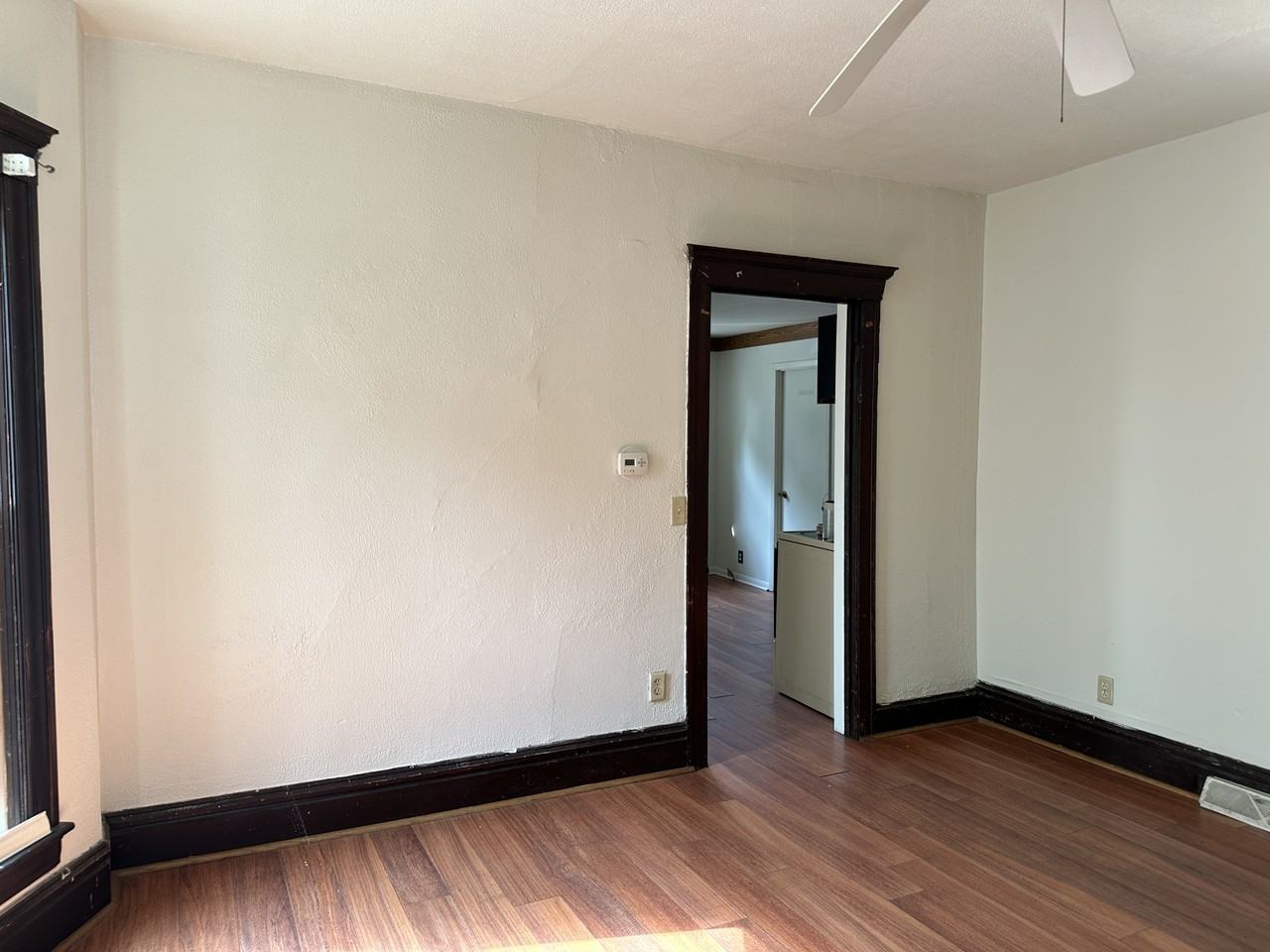 229 W Broadway Street - Photo 3 of 9