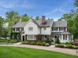 featured image of 146 Rensselaer Rd