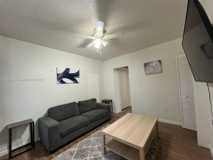 200 Nw 13th St #7 - Photo 1 of 1