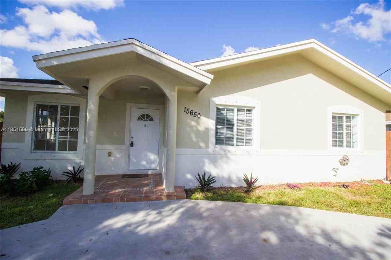 15650 Northwest 39th Court #15650 - Photo 2 of 22