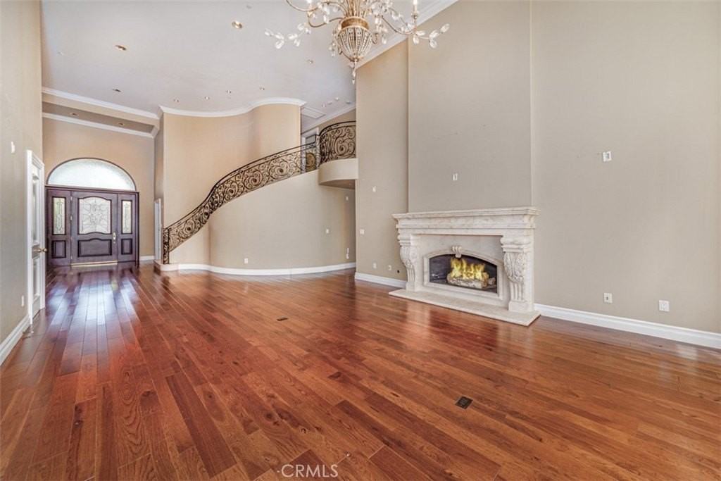 9772 Crestview Cir - Photo 5 of 33