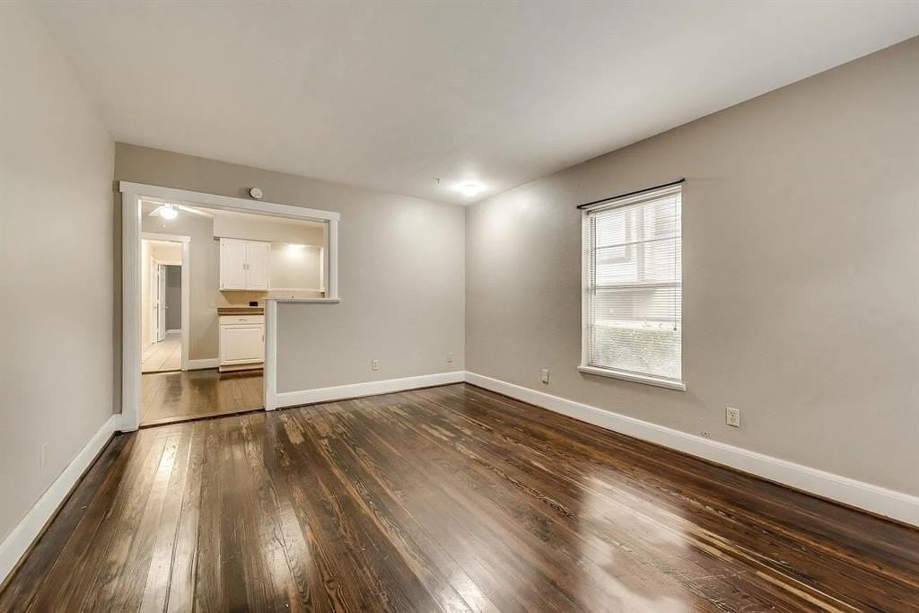 202 S Willomet Ave #2 - Photo 3 of 19