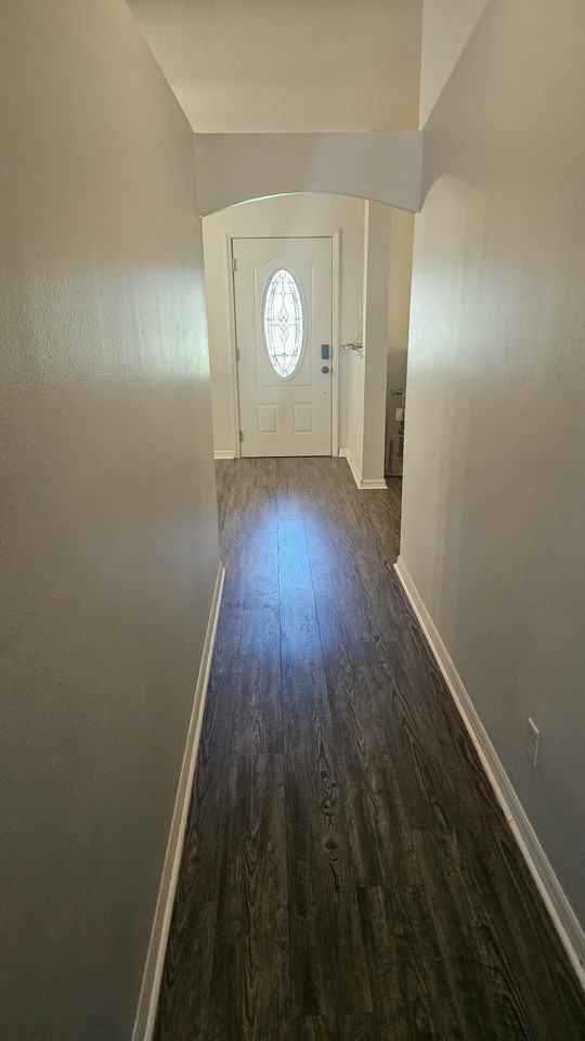 9024 100th Ct - Photo 3 of 33