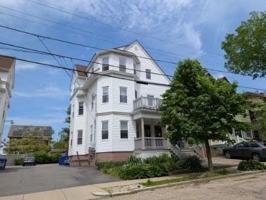 featured image of 230 Pleasant St #3