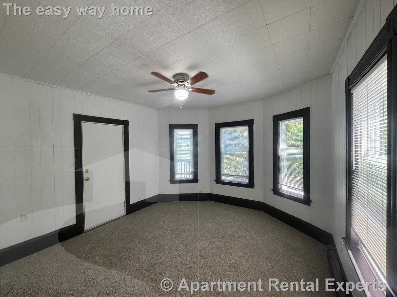 53 Hinckley St #2 - Photo 3 of 14
