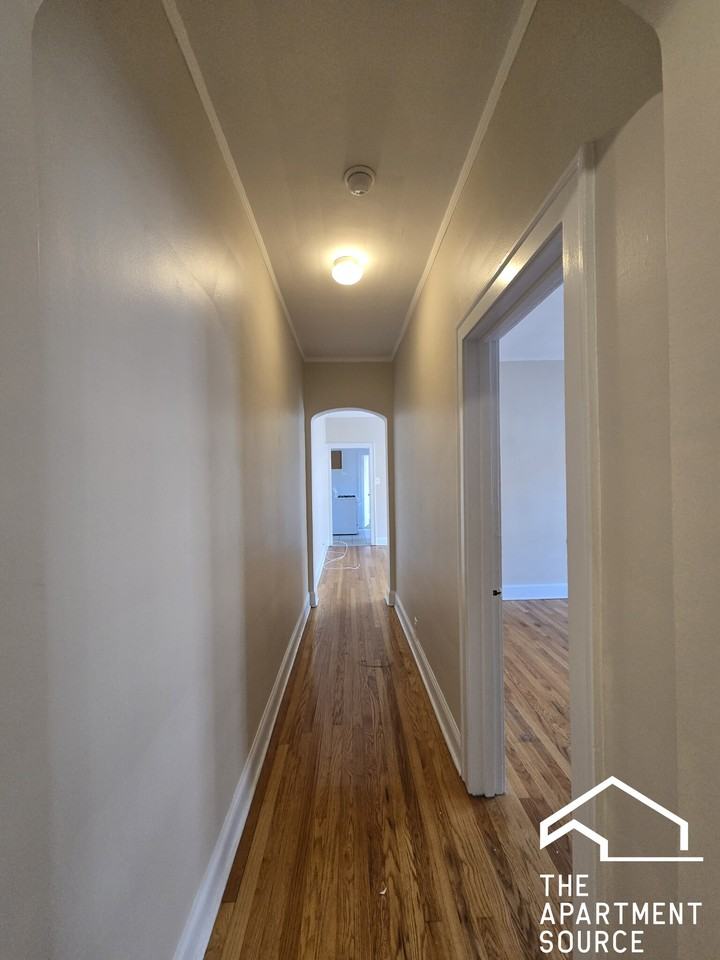 1107 Lake St #3S - Photo 5 of 12