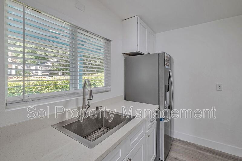 822 Eaton St - Photo 6 of 16