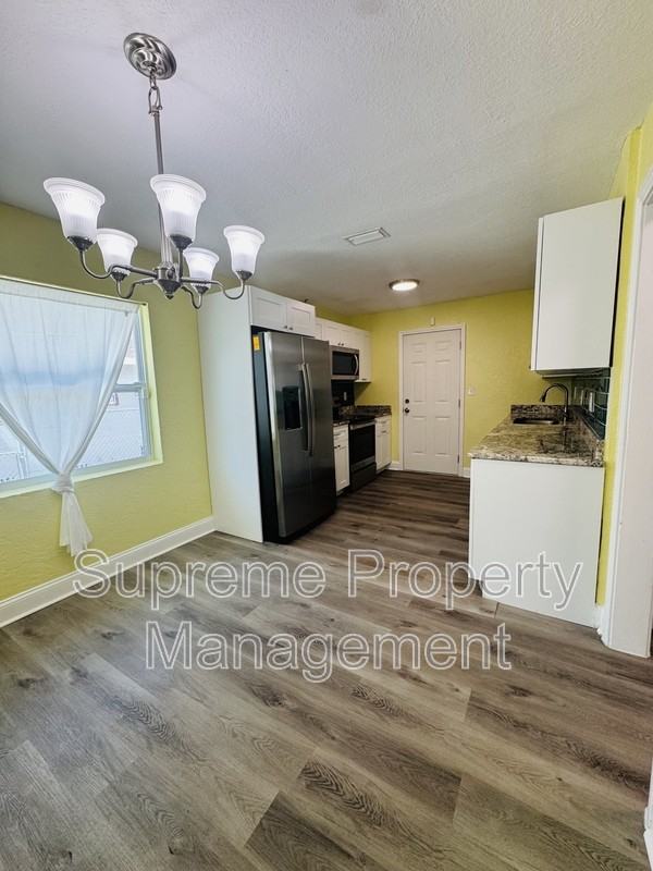 811 21st St S - Photo 5 of 16