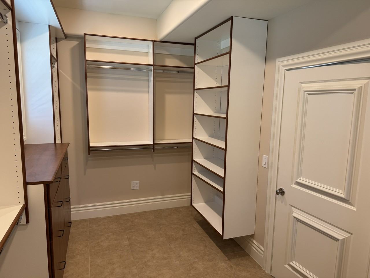 4900 S Marilyn Dr #NA - Photo 5 of 32