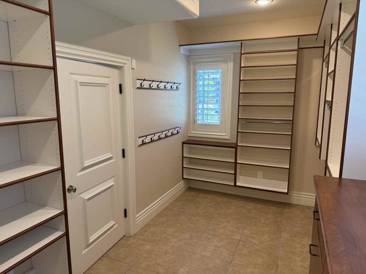 4900 S Marilyn Dr #NA - Photo 6 of 32