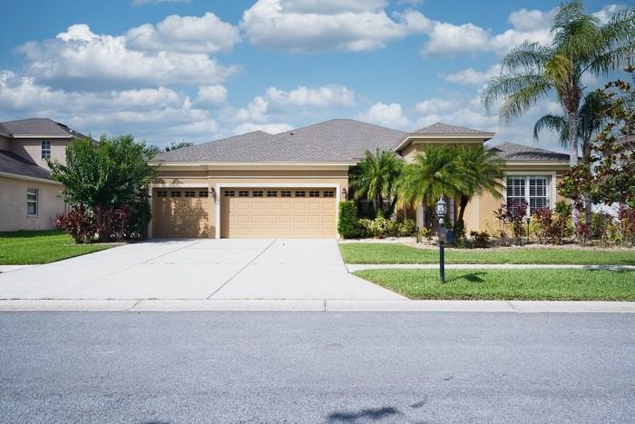 10513 Palm Cove Ave - Photo 2 of 50