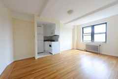 Amsterdam Ave #10D - Photo 2 of 4