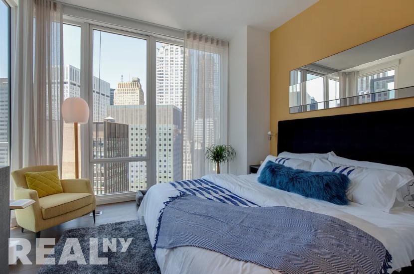 E 44th St #PH - Photo 5 of 7