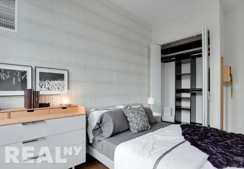 E 44th St #34B - Photo 3 of 4