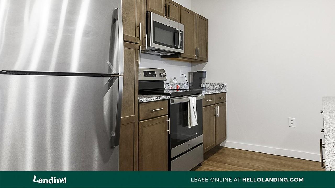 9906 Runway Drive - Photo 7 of 50