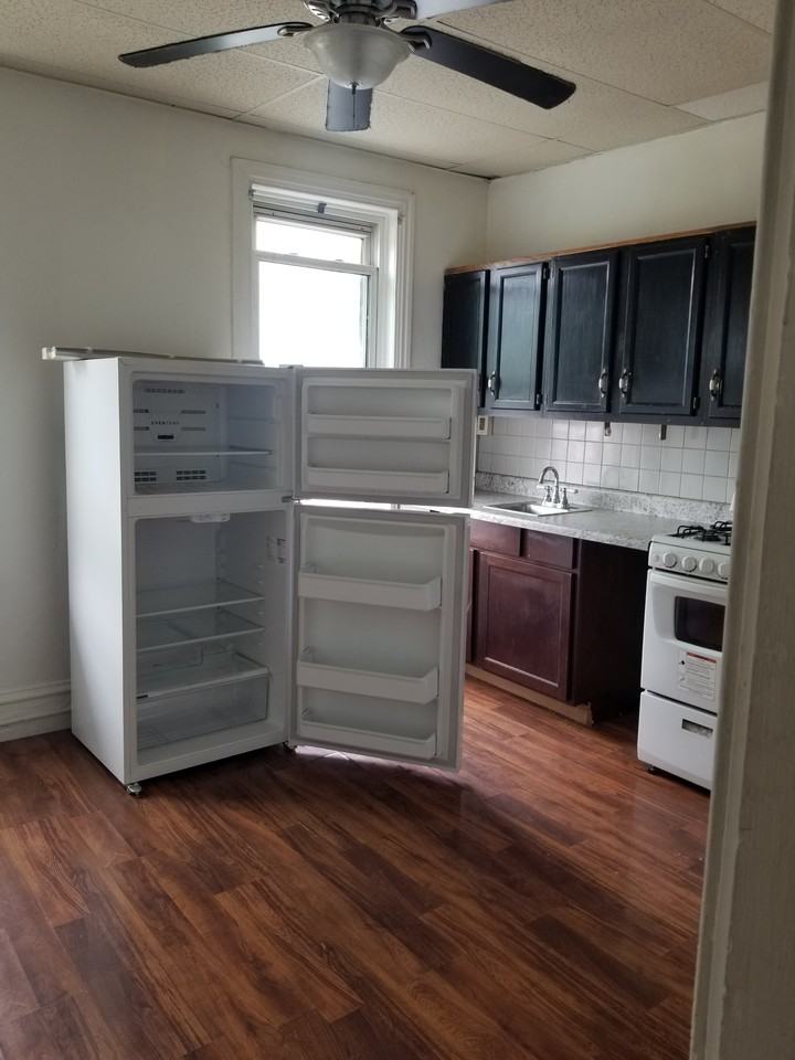 336 N 6th St - Photo 7 of 10