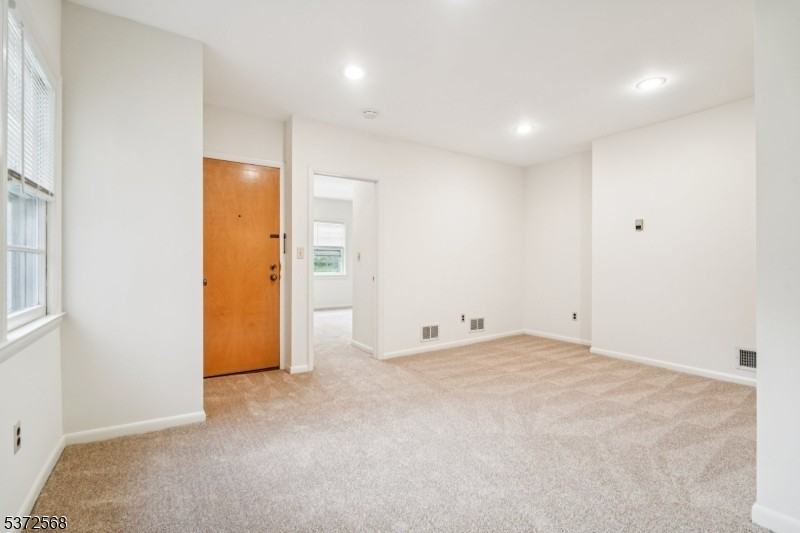 50 North St #50 - Photo 3 of 18