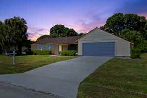 featured image of 565 11th Ave