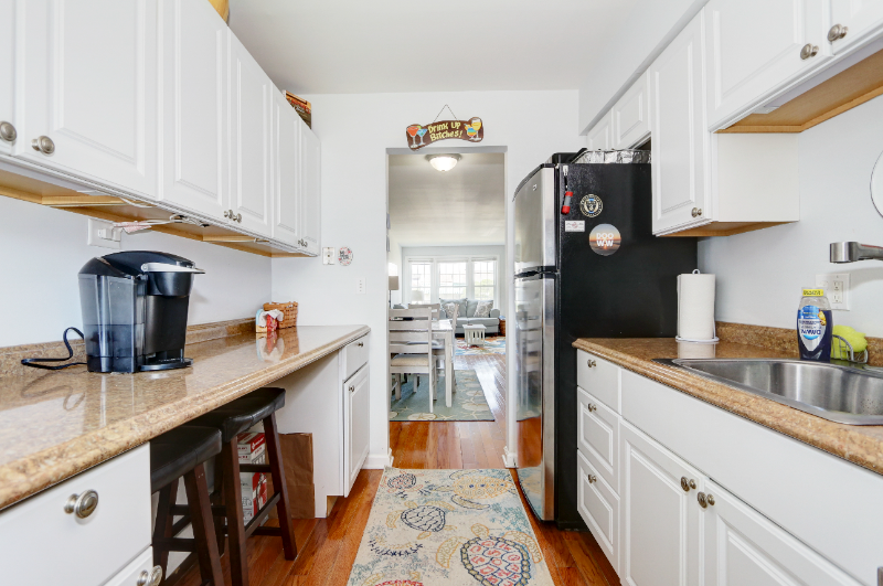 3563 Bay Ave - Photo 2 of 15