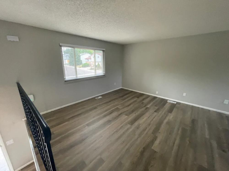 9585 W Lake Ave - Photo 2 of 8