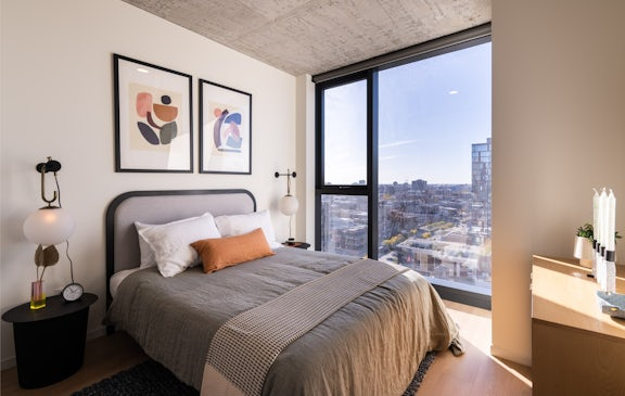 180 N Morgan St - Photo 4 of 10