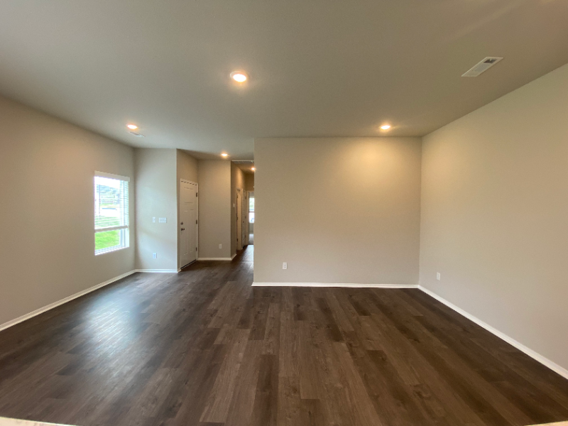 3416 Sw Adoration St - Photo 3 of 9