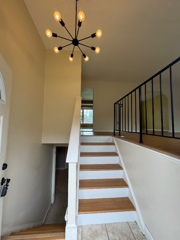11943 Birchview Dr - Photo 2 of 16