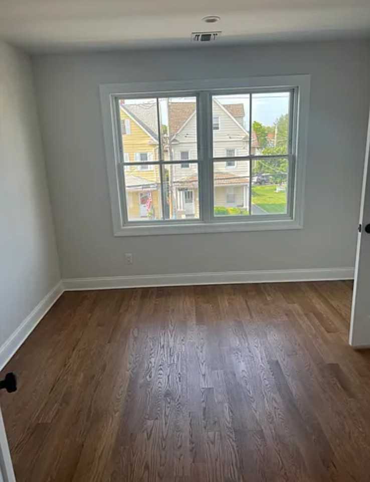87 Bradford St #LEFT - Photo 7 of 17