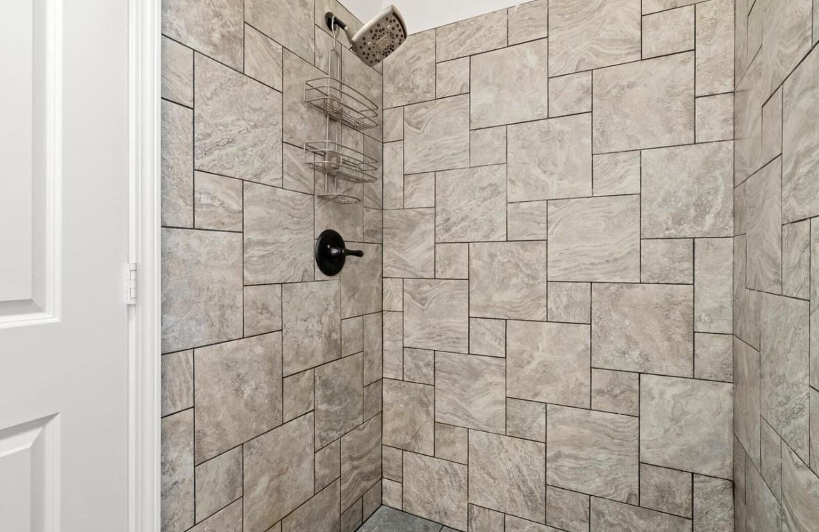 411 N Hamlin Ave #1 - Photo 3 of 7