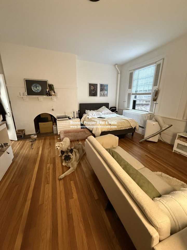 2 Joy St #2A