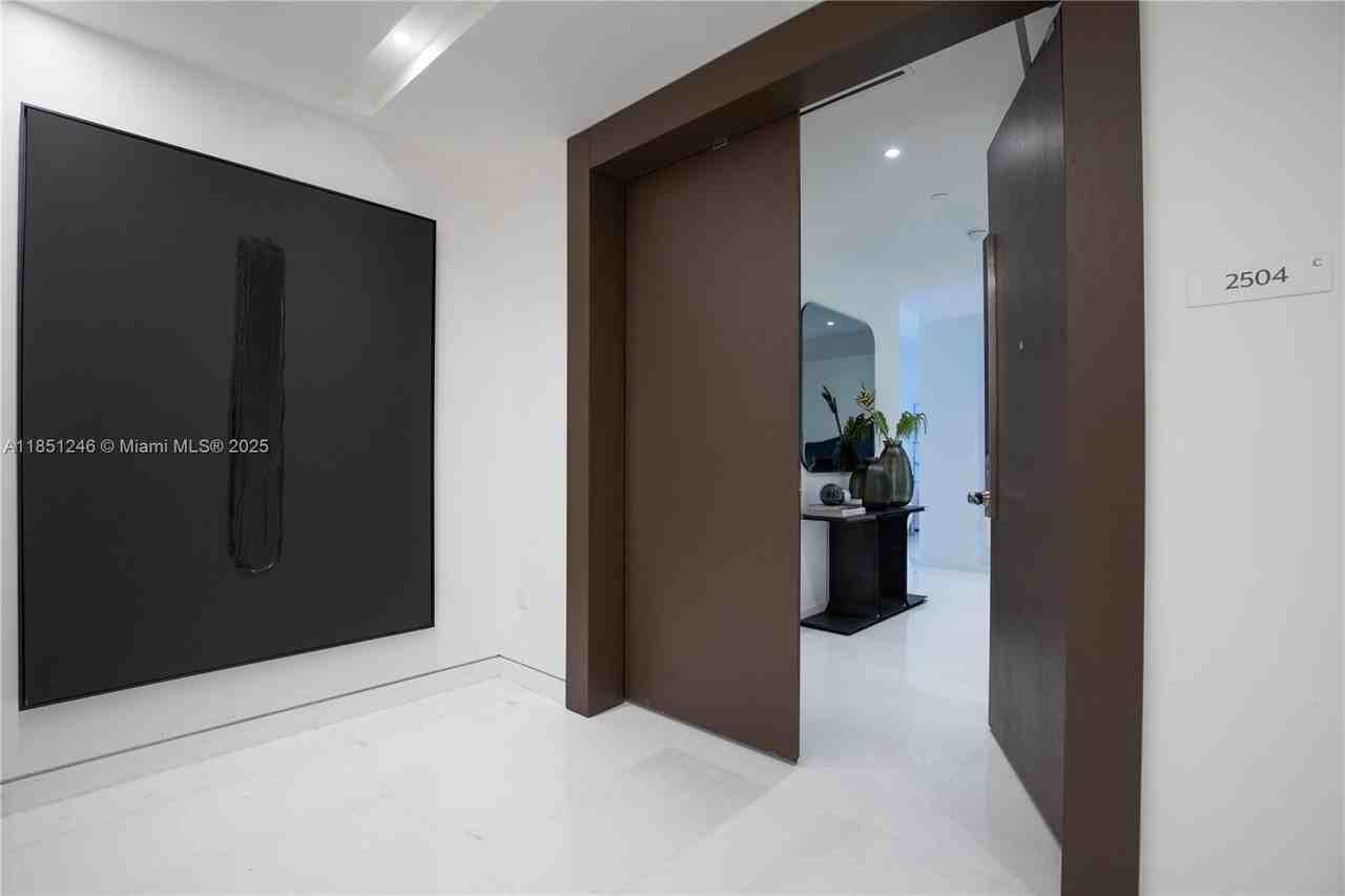 300 Biscayne Boulevard Way - Photo 6 of 50