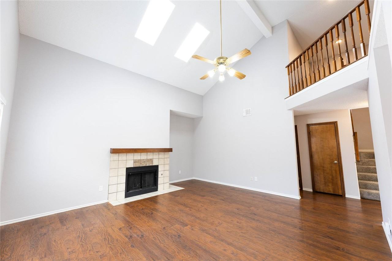 1336 Sheila Drive - Photo 2 of 24