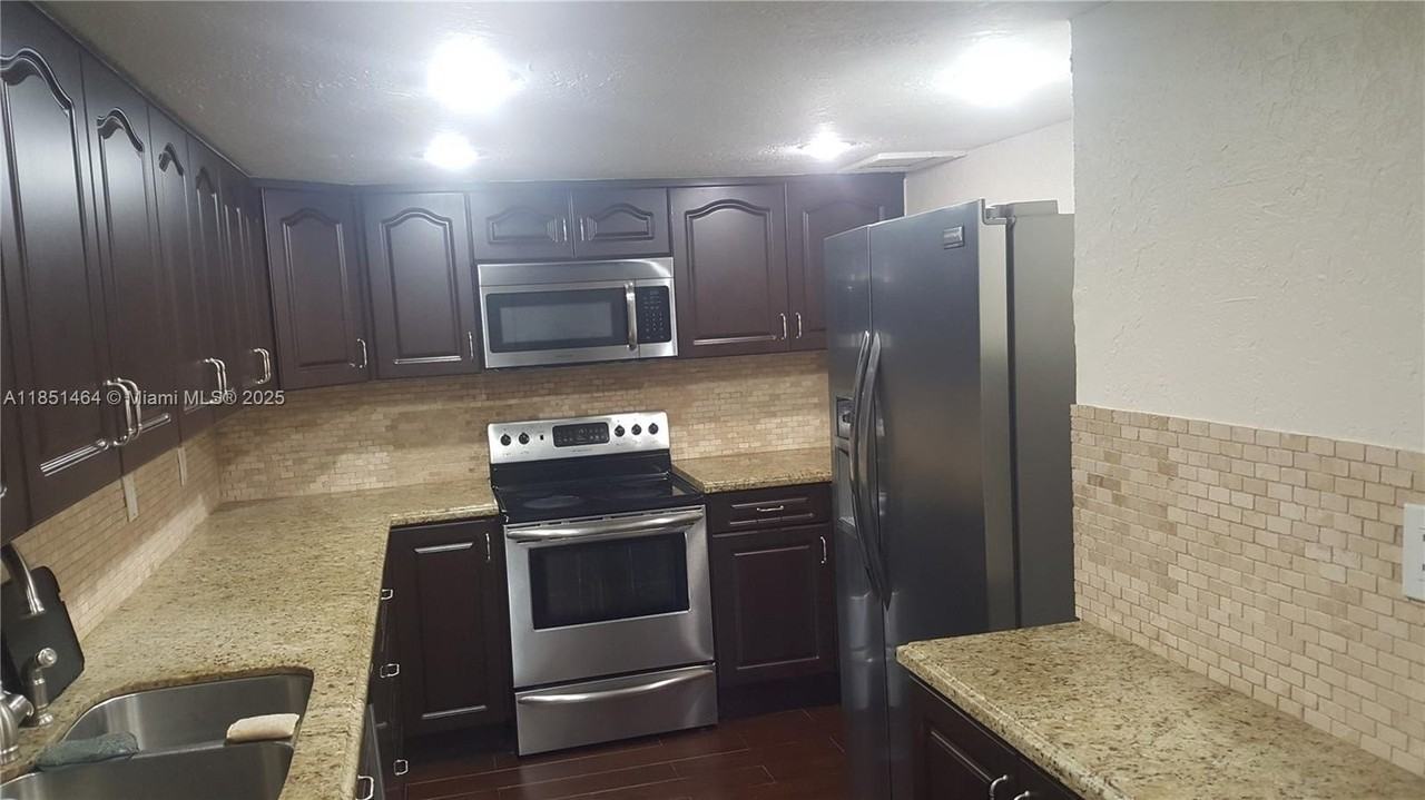 3860 Ne 170th St #206 - Photo 5 of 13