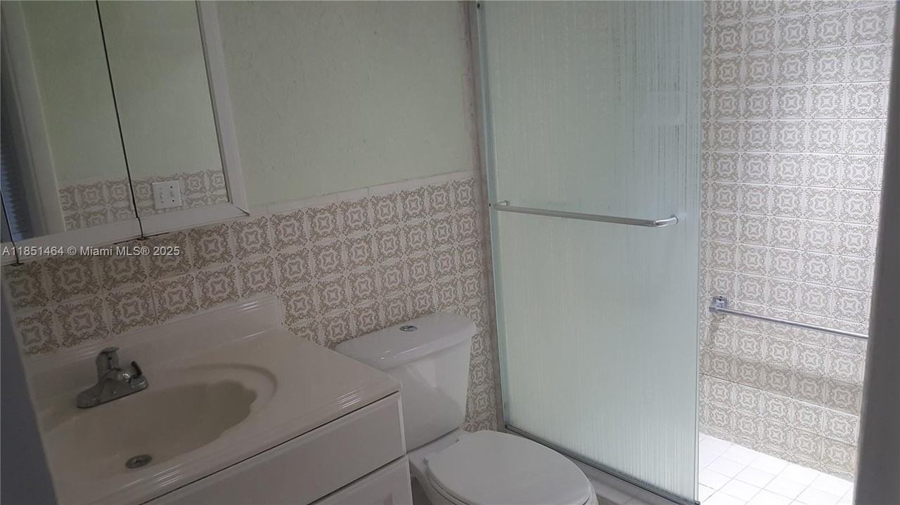 3860 Ne 170th St #206 - Photo 7 of 13