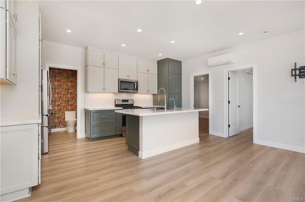 33802 Violet Lantern St #C - Photo 2 of 8
