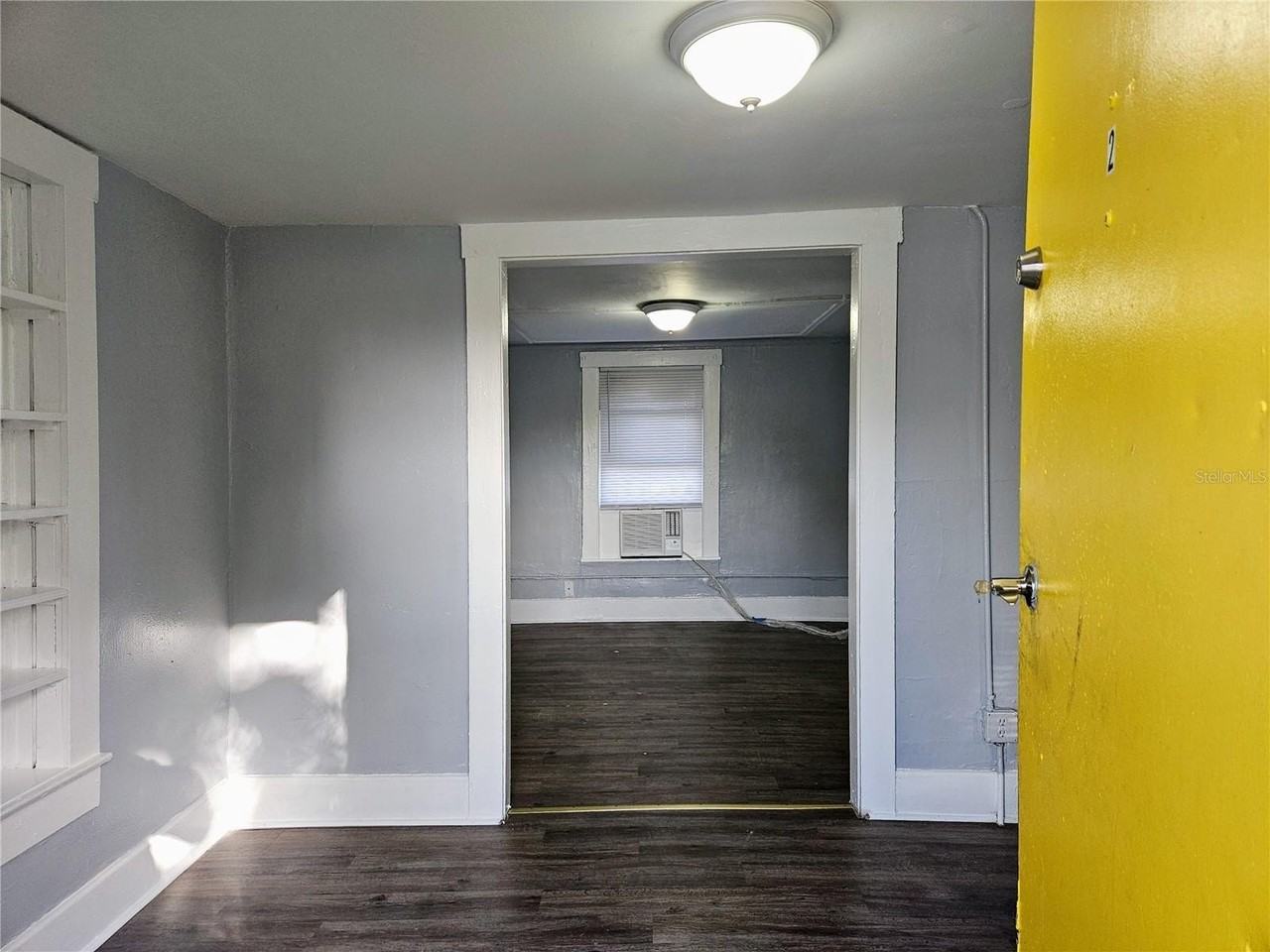 944 1/2 15th Ave S #2 - Photo 2 of 19