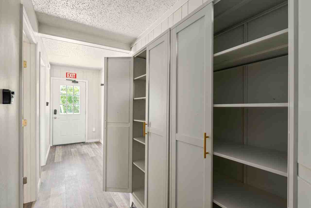 Edgemont Ave - Photo 5 of 11