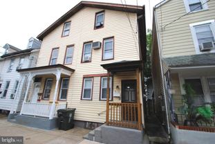 416 Lawrence St - Photo 1 of 1