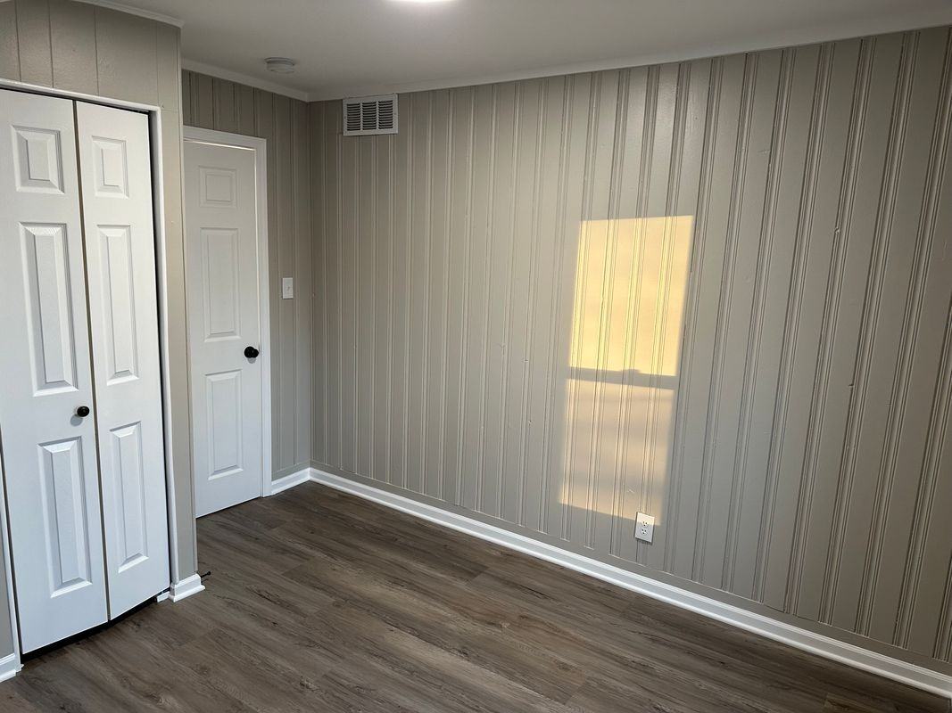 139 E Mill St - Photo 2 of 18