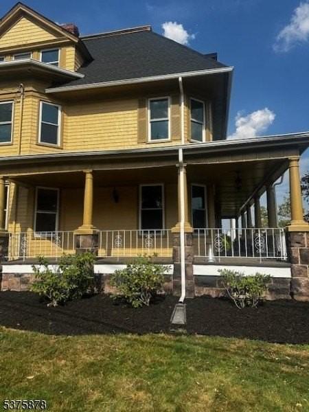 259 Elm Avenue - Photo 4 of 35