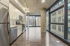 717 S Clark St - Photo 1 of 1