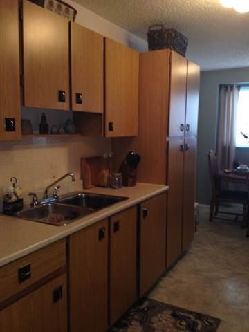 8826 94 St Nw - Photo 2 of 16